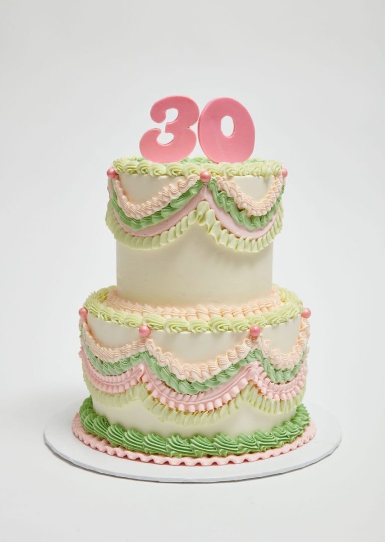 Vintage Whirl Cake